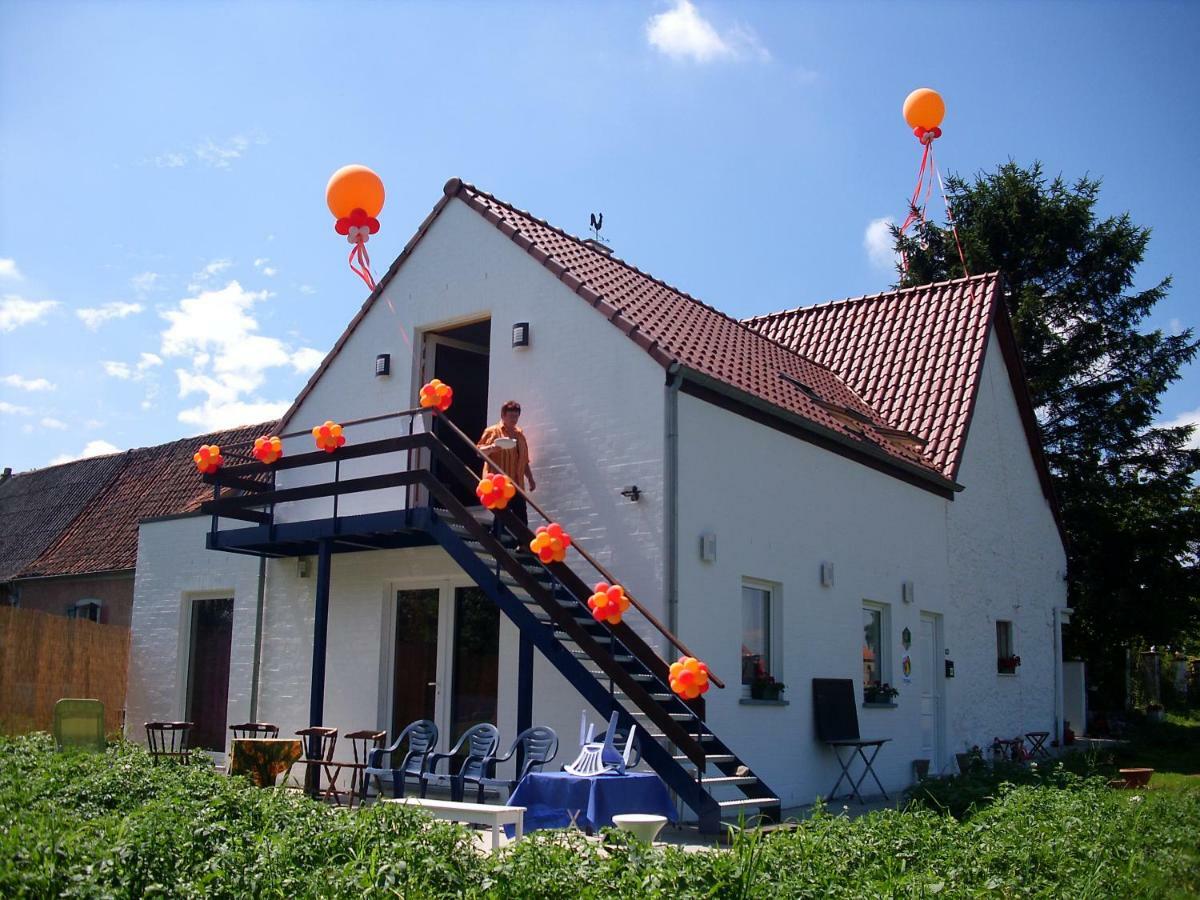 Ferme Lenfant Guest House Ville-Pommeroeul Eksteriør bilde
